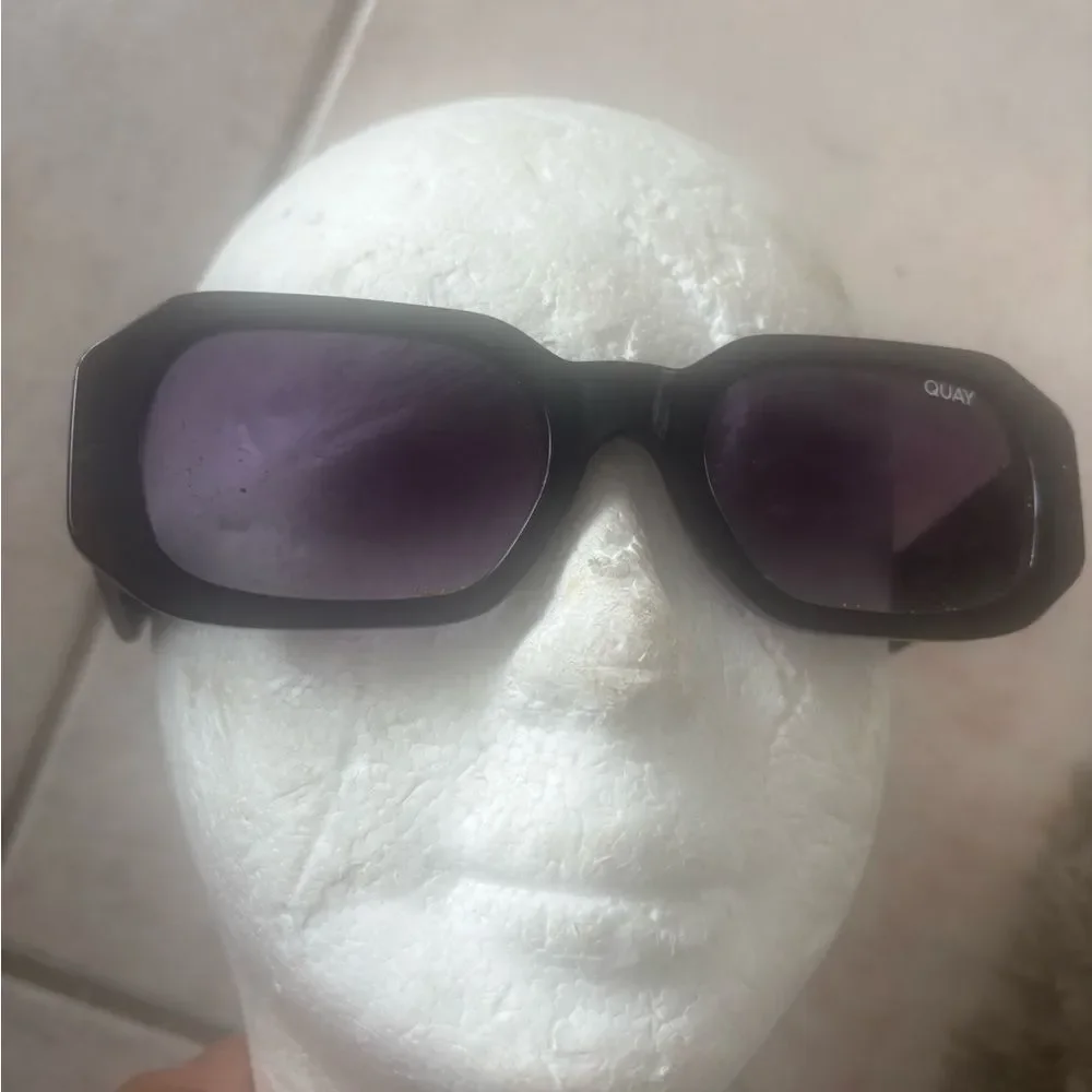Quay sunglasses oversized glasses cat eye frames hyped up accessory box eye wear